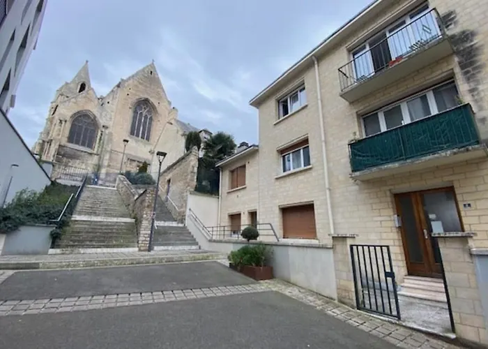 Charming 44m Near Downtown Daire Caen