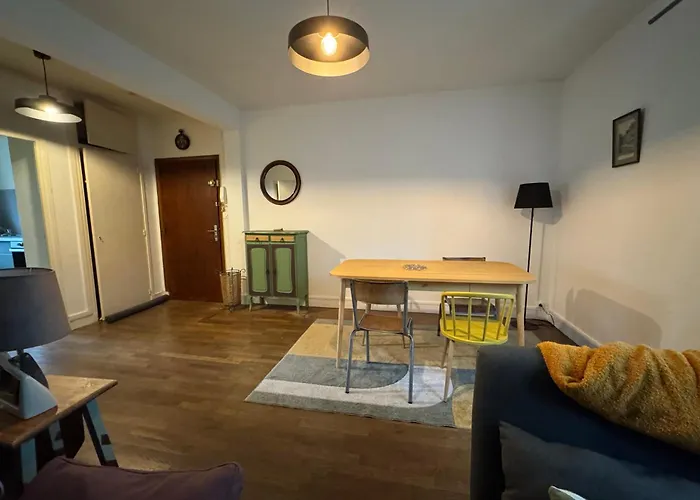 Charming 44m Near Downtown Daire *