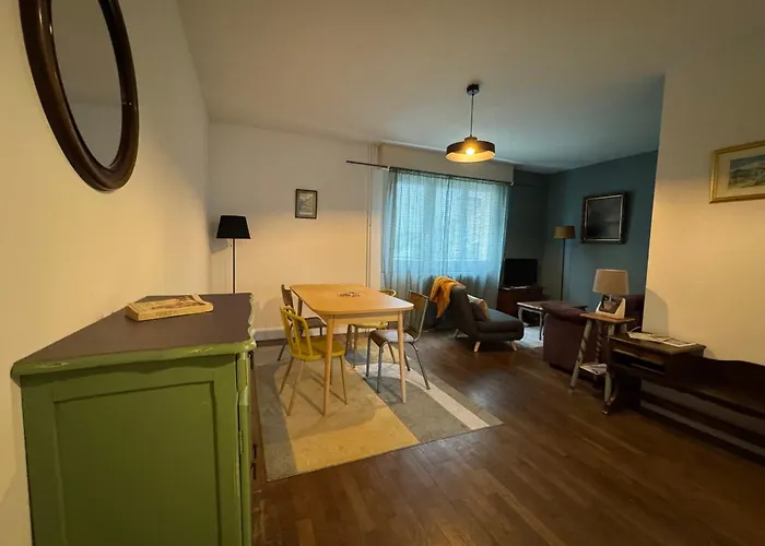 Charming 44m Near Downtown *