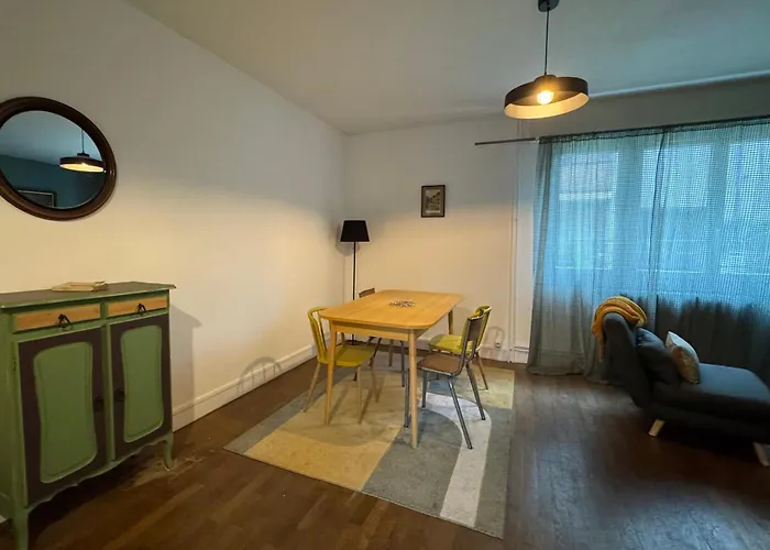 Charming 44m Near Downtown